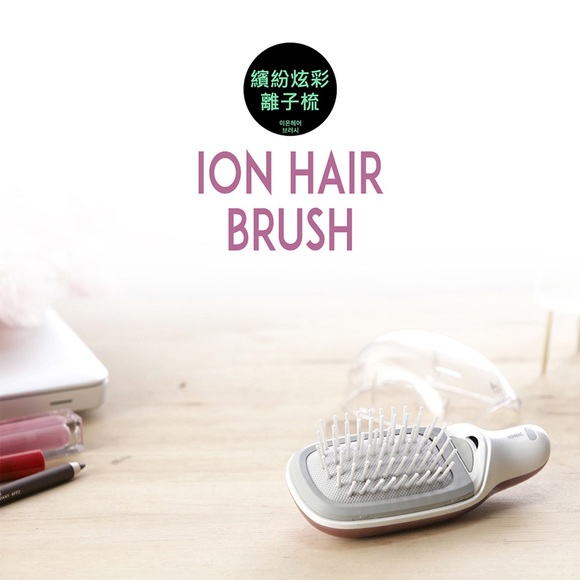 Korea Fashion Portable Compact Ionic Hair Brush - Picture 5 of 9